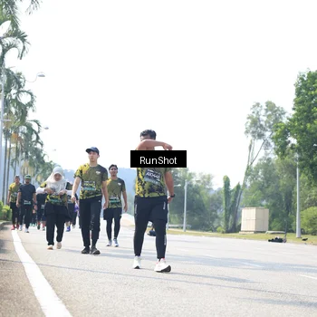 Runner Photo 6946175