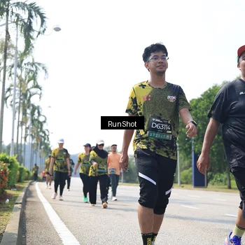 Runner Photo 6946256