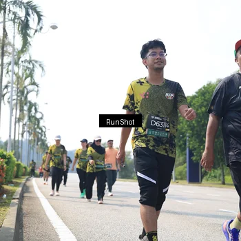 Runner Photo 6946257