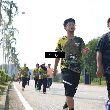 Runner Photo 6946258