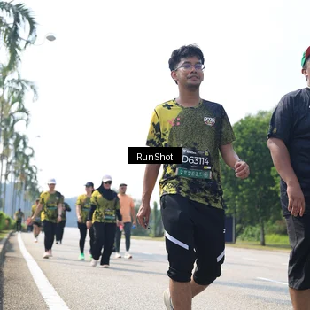 Runner Photo 6946259
