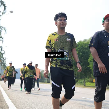 Runner Photo 6946260
