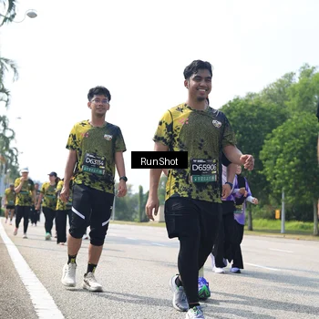 Runner Photo 6946271