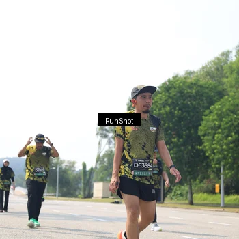 Runner Photo 6946330