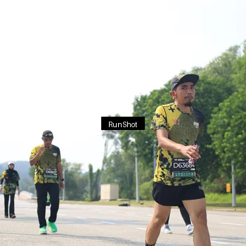 Runner Photo 6946333