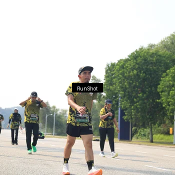 Runner Photo 6946343