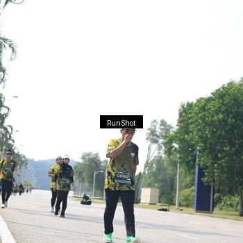 Runner Photo 6946345