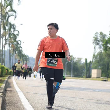 Runner Photo 6946393