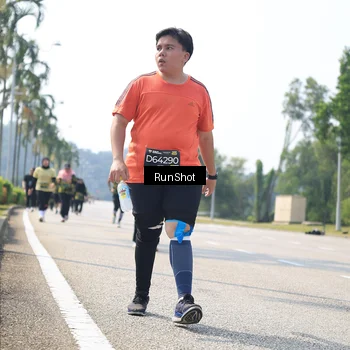 Runner Photo 6946397
