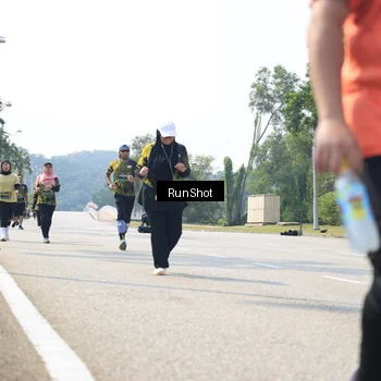 Runner Photo 6946398