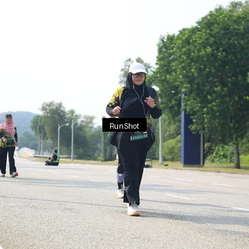 Runner Photo 6946410