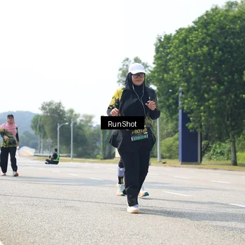 Runner Photo 6946412