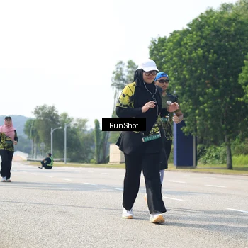 Runner Photo 6946415