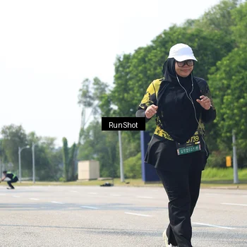 Runner Photo 6946424