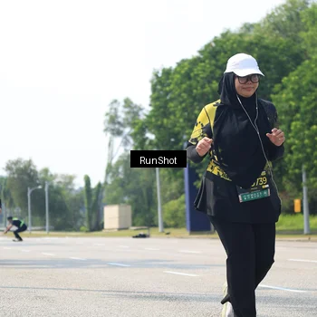 Runner Photo 6946425