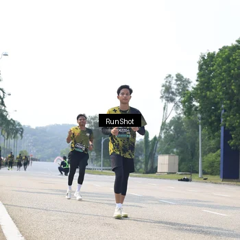 Runner Photo 6946437