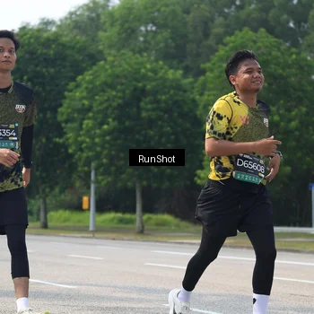 Runner Photo 6946475