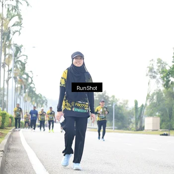 Runner Photo 6946478