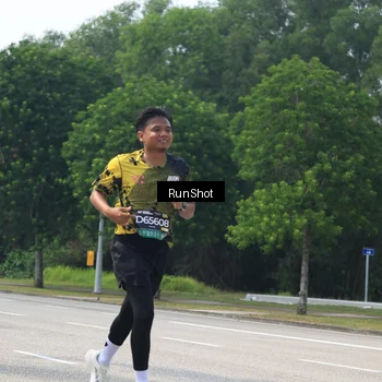 Runner Photo 6946480