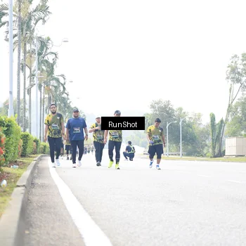 Runner Photo 6946512