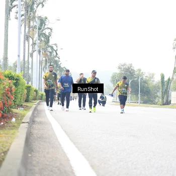 Runner Photo 6946515