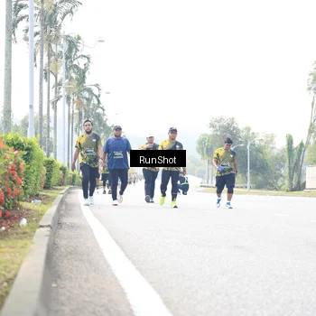 Runner Photo 6946524
