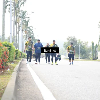 Runner Photo 6946525