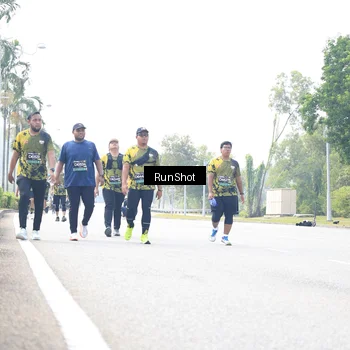 Runner Photo 6946535