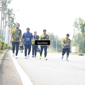 Runner Photo 6946543