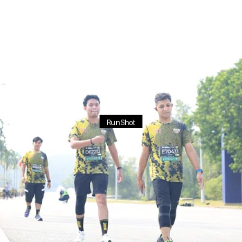 Runner Photo 6946642