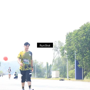 Runner Photo 6946659