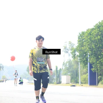 Runner Photo 6946663