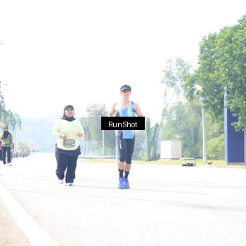 Runner Photo 6946697