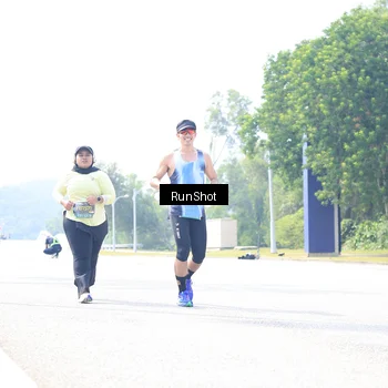 Runner Photo 6946704