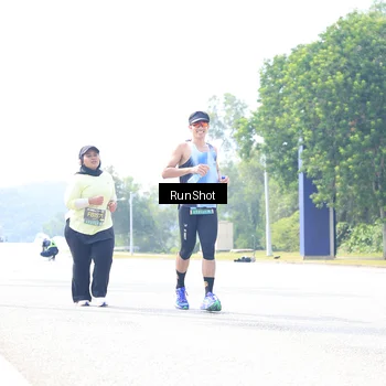 Runner Photo 6946705