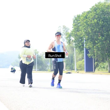 Runner Photo 6946706