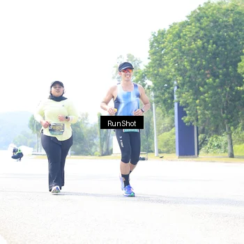 Runner Photo 6946716