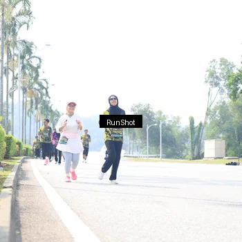 Runner Photo 6946722