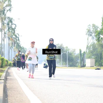 Runner Photo 6946723