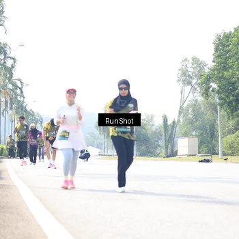 Runner Photo 6946732