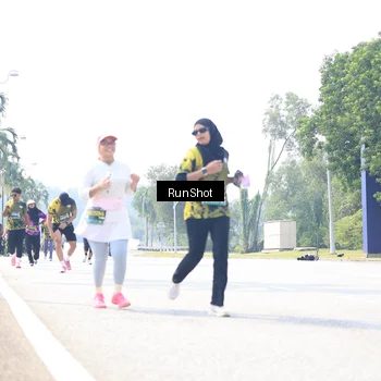 Runner Photo 6946739