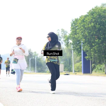 Runner Photo 6946741