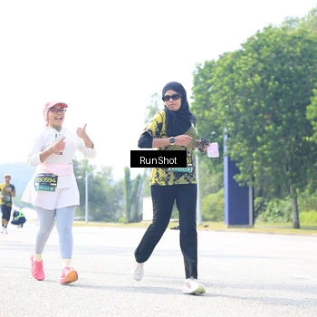 Runner Photo 6946742