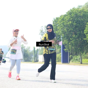 Runner Photo 6946743