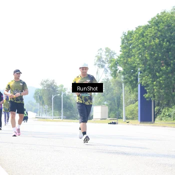 Runner Photo 6946759