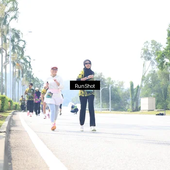 Runner Photo 6946764