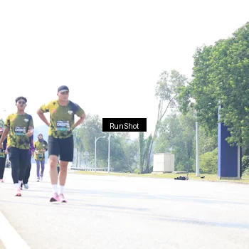 Runner Photo 6946773