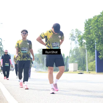 Runner Photo 6946788