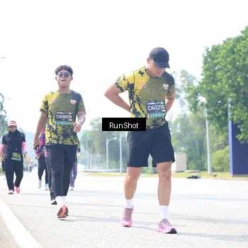 Runner Photo 6946790