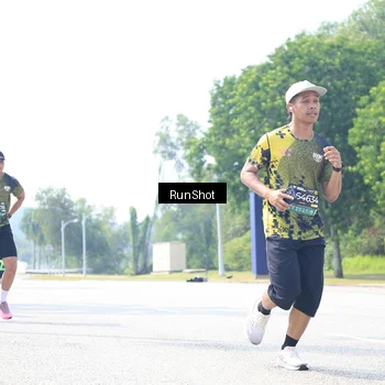 Runner Photo 6946793